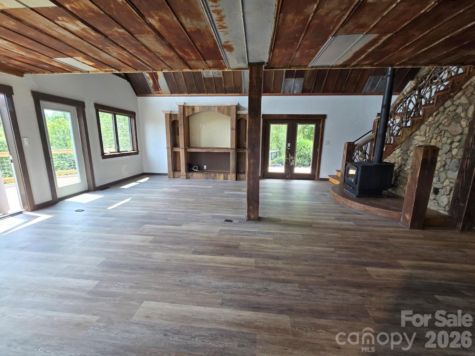 98 Tom Arthur Lane Property Photo 2
