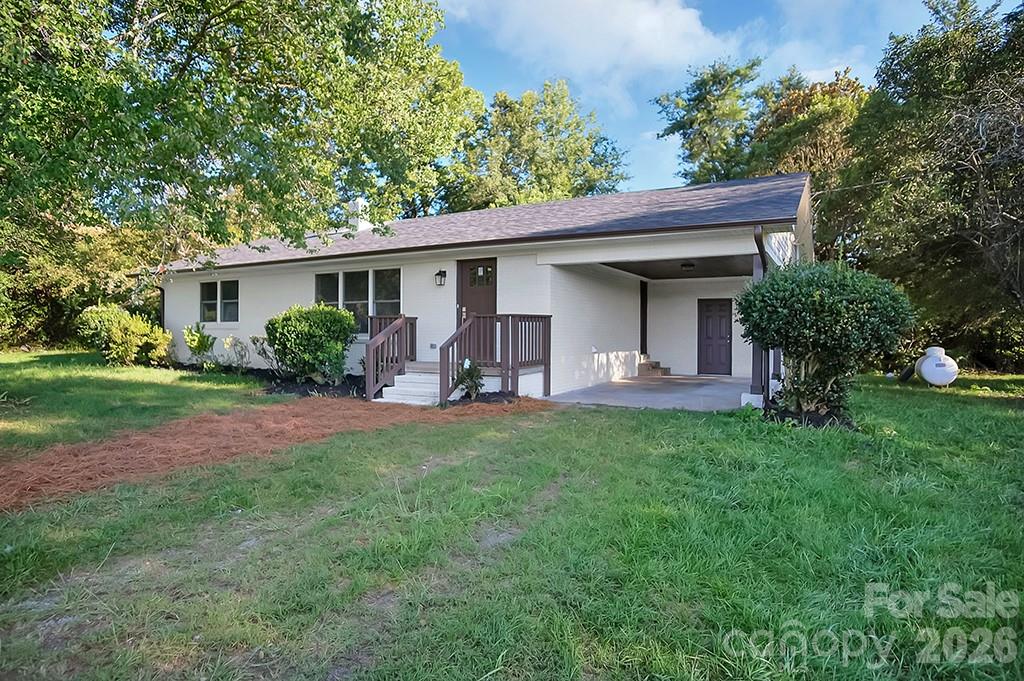 238 Davis Road Property Photo 4