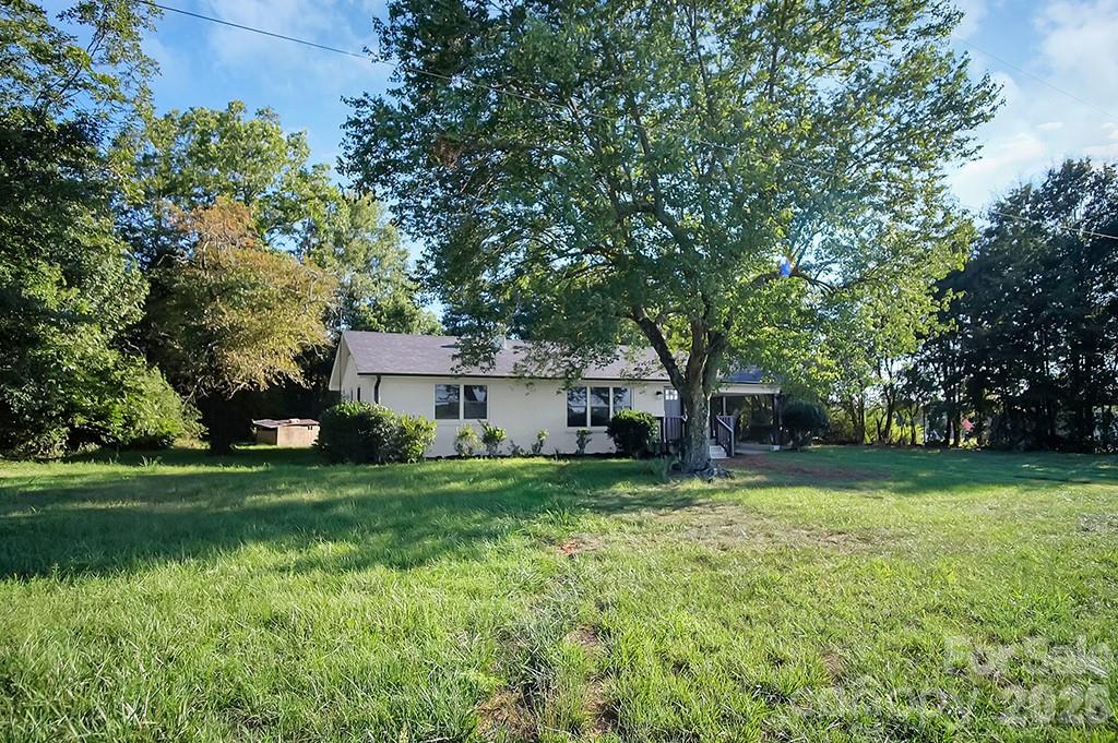 238 Davis Road Property Photo 30