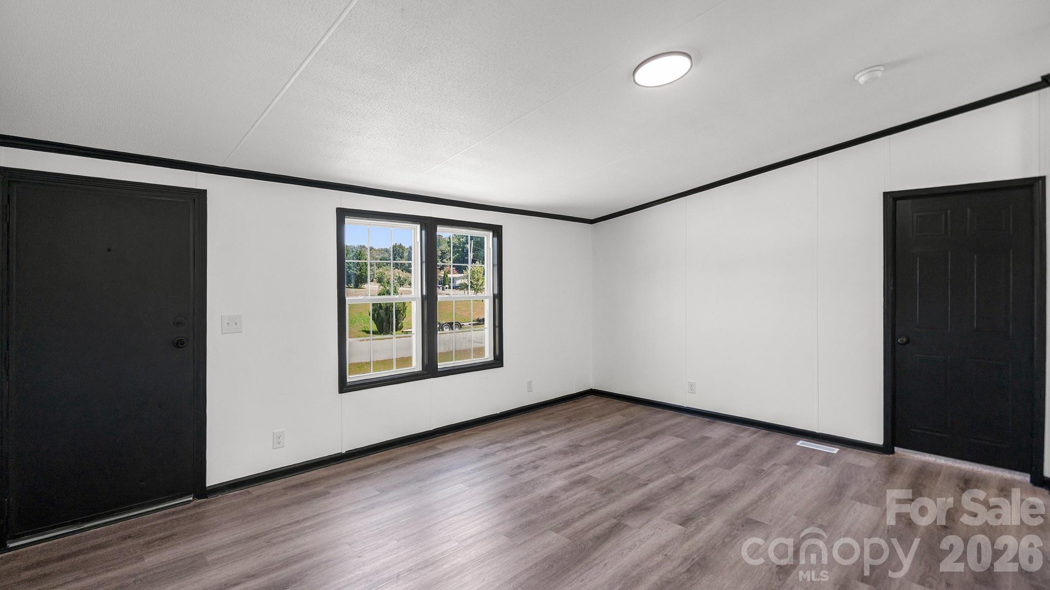 178 Zircon Drive Property Photo 7