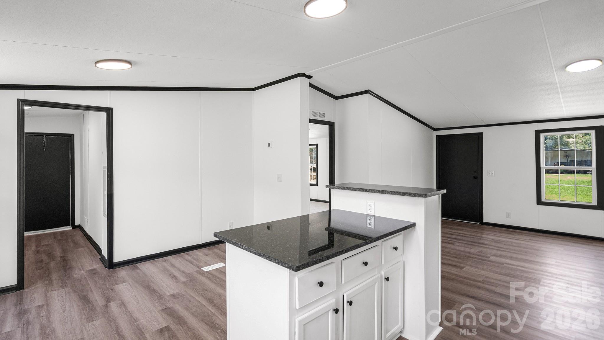 178 Zircon Drive Property Photo 10
