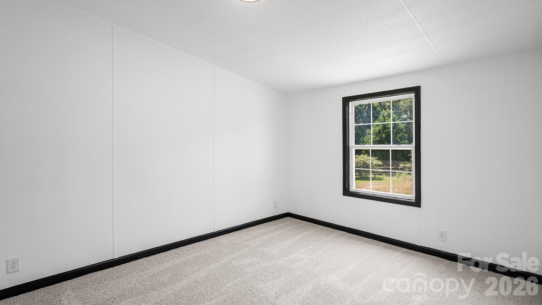 178 Zircon Drive Property Photo 17