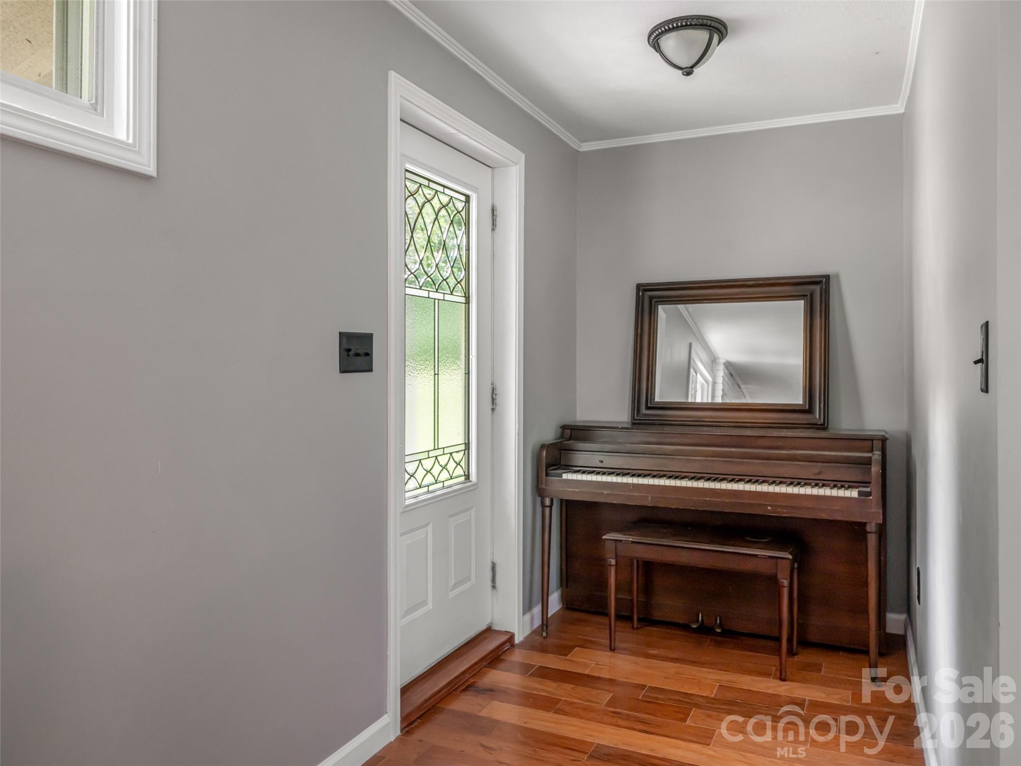 61 Sherwood Forest Drive Property Photo 4