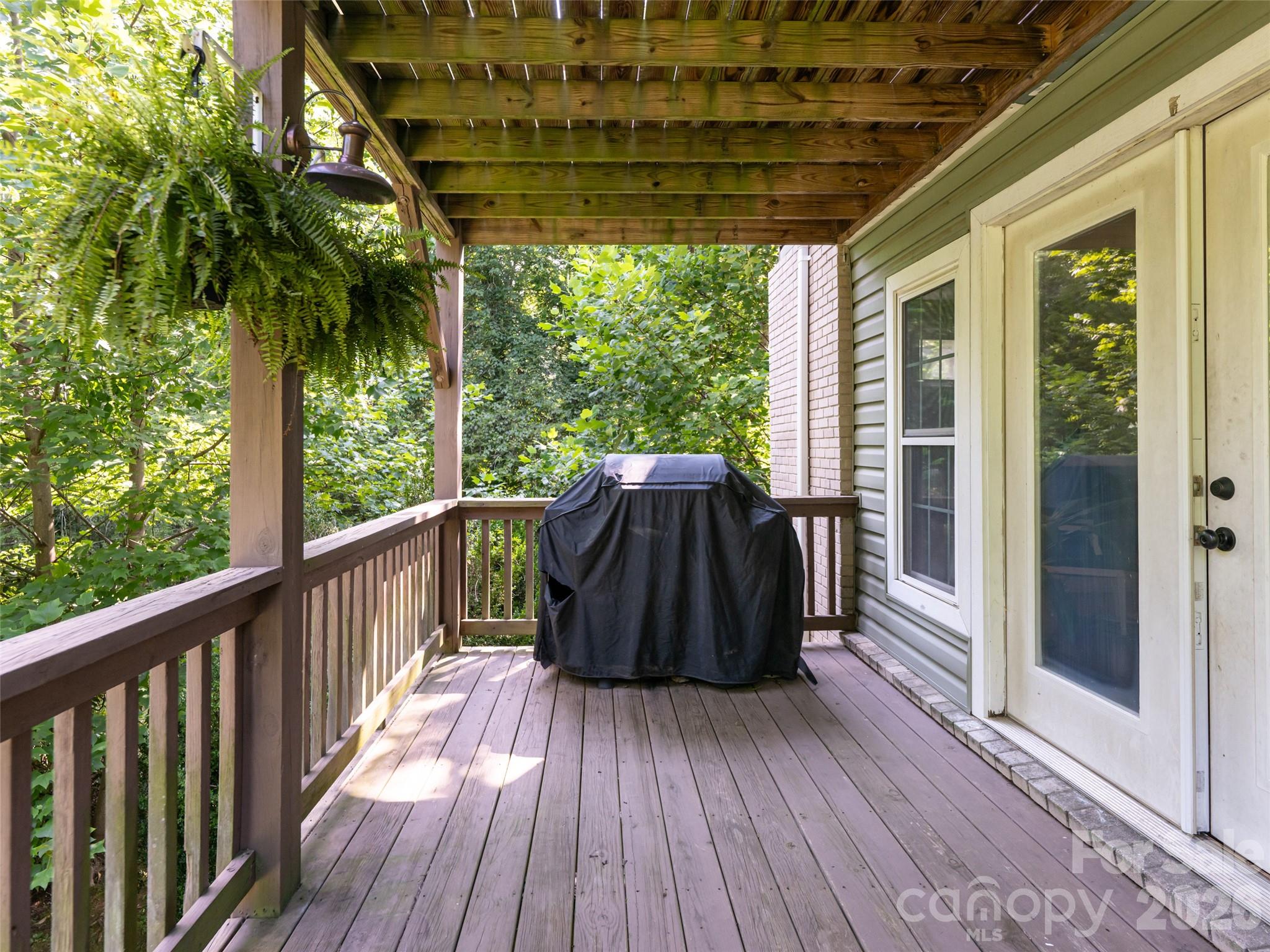 61 Sherwood Forest Drive Property Photo 10