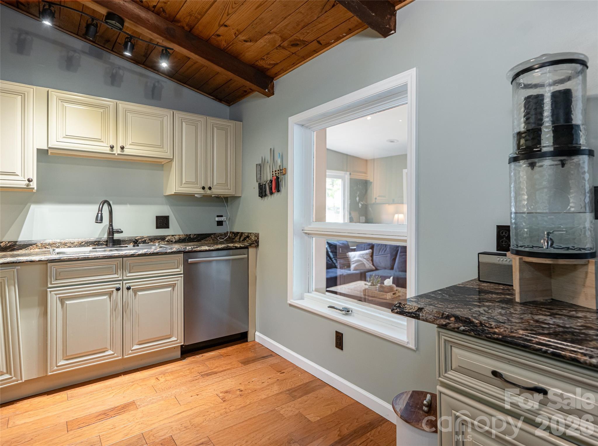 61 Sherwood Forest Drive Property Photo 12