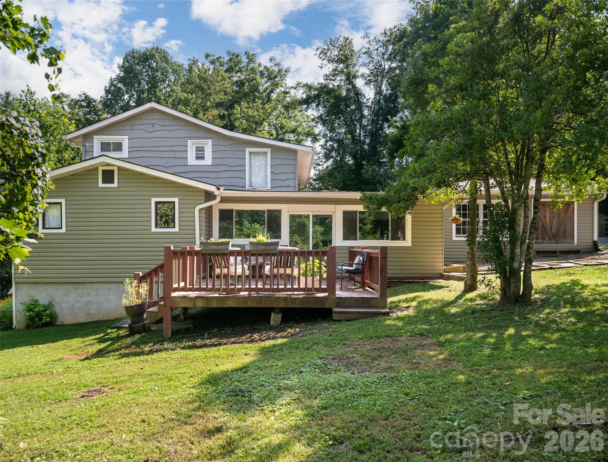 61 Sherwood Forest Drive Property Photo 32