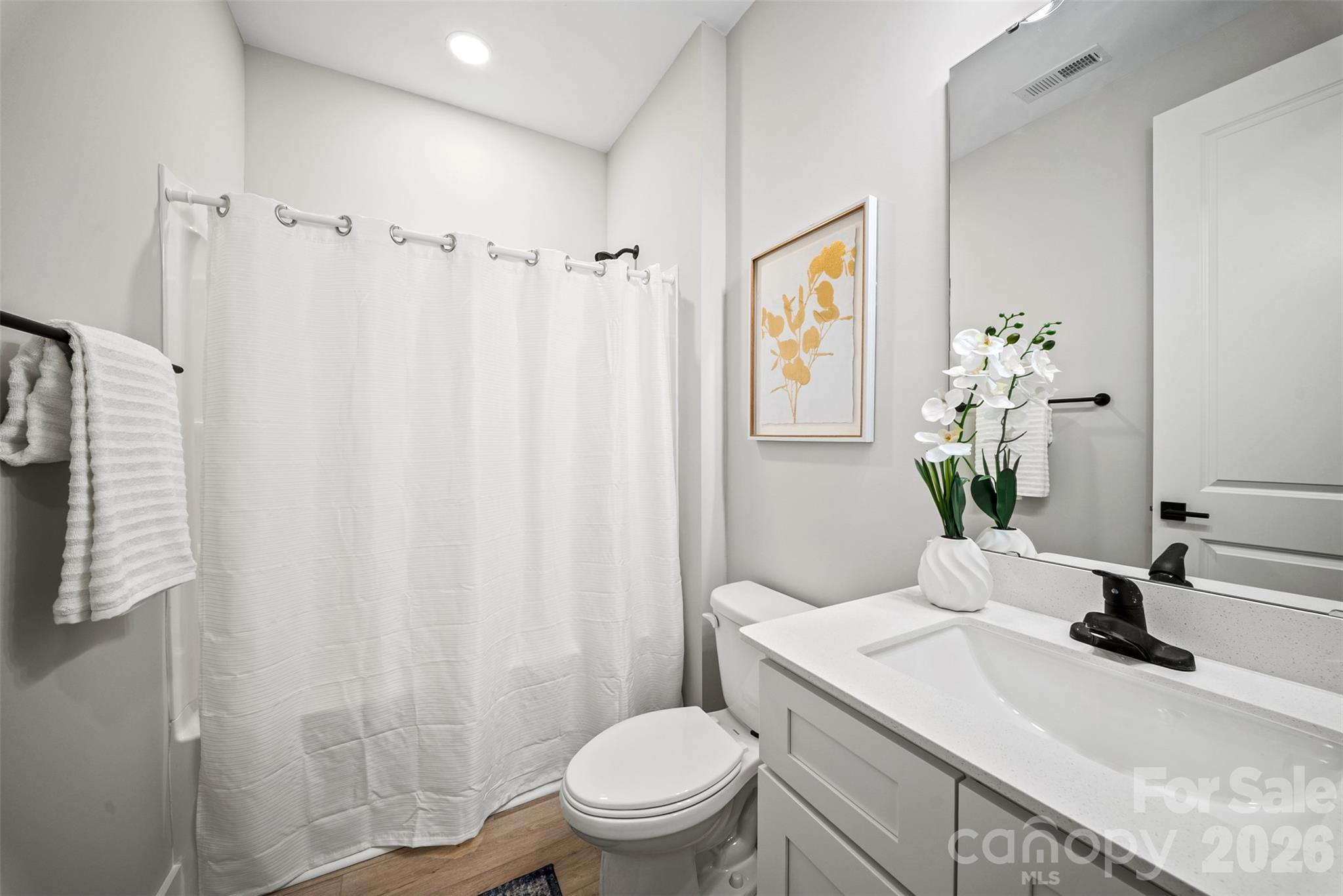 210 Silver Creek Drive Property Photo 41