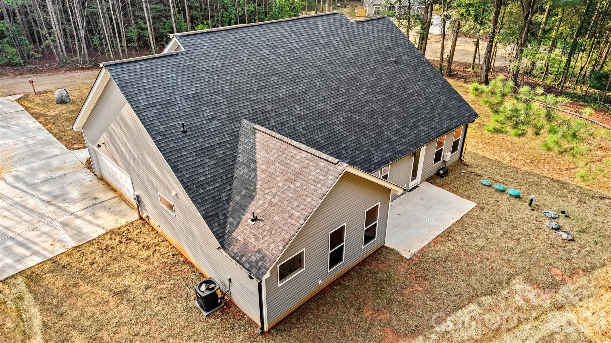 210 Silver Creek Drive Property Photo 44