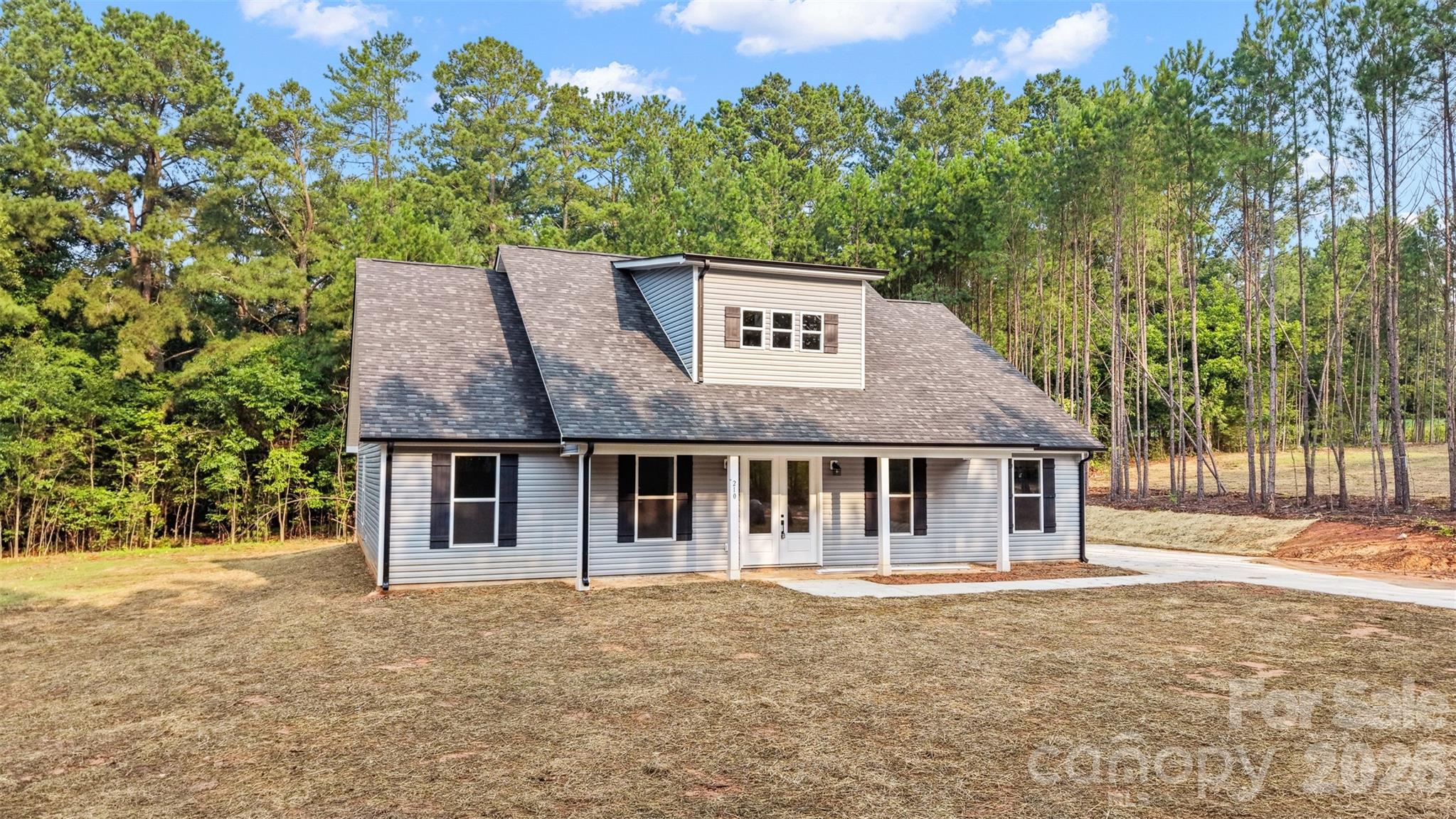210 Silver Creek Drive Property Photo 47