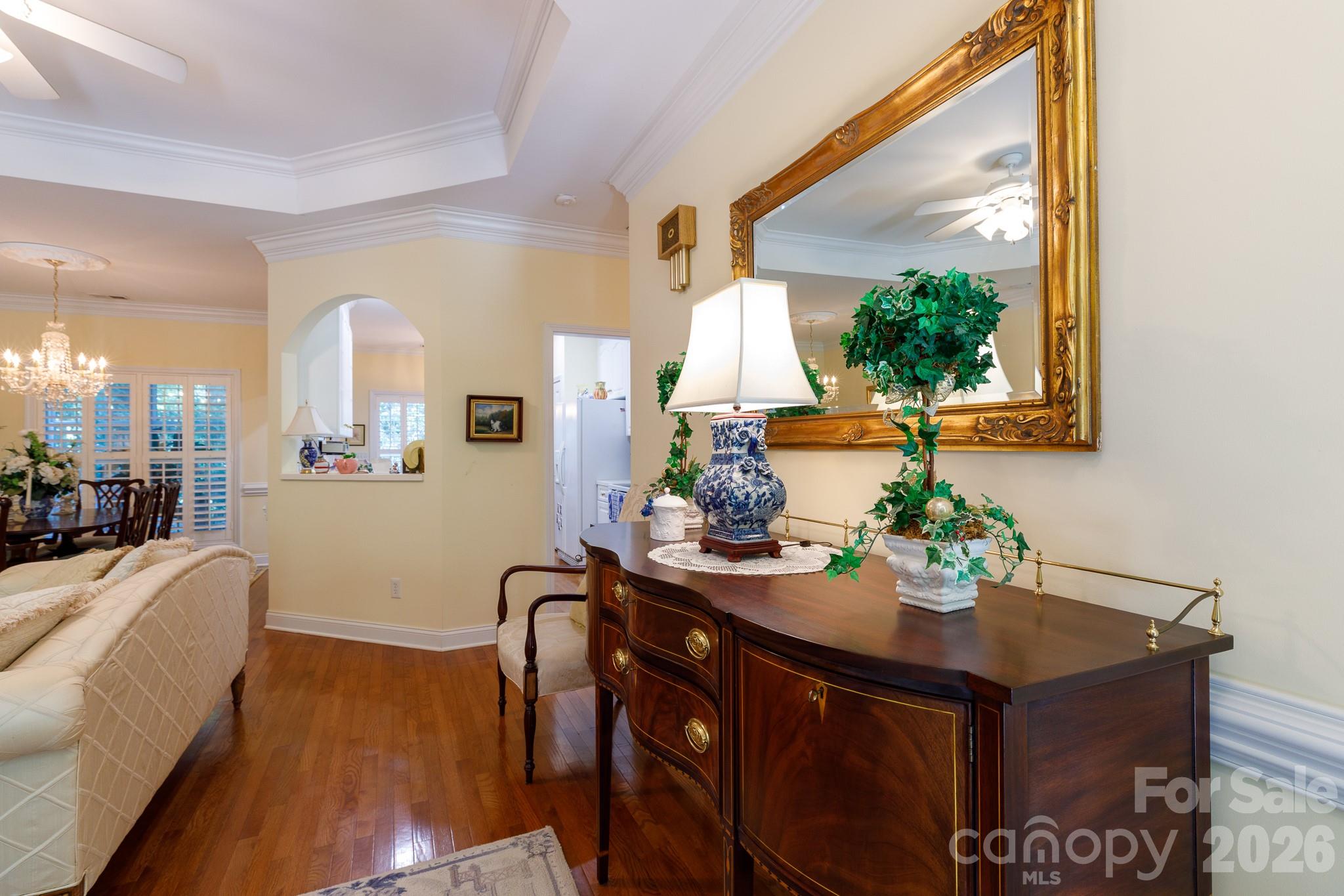 952 Lake Club Drive Property Photo 4