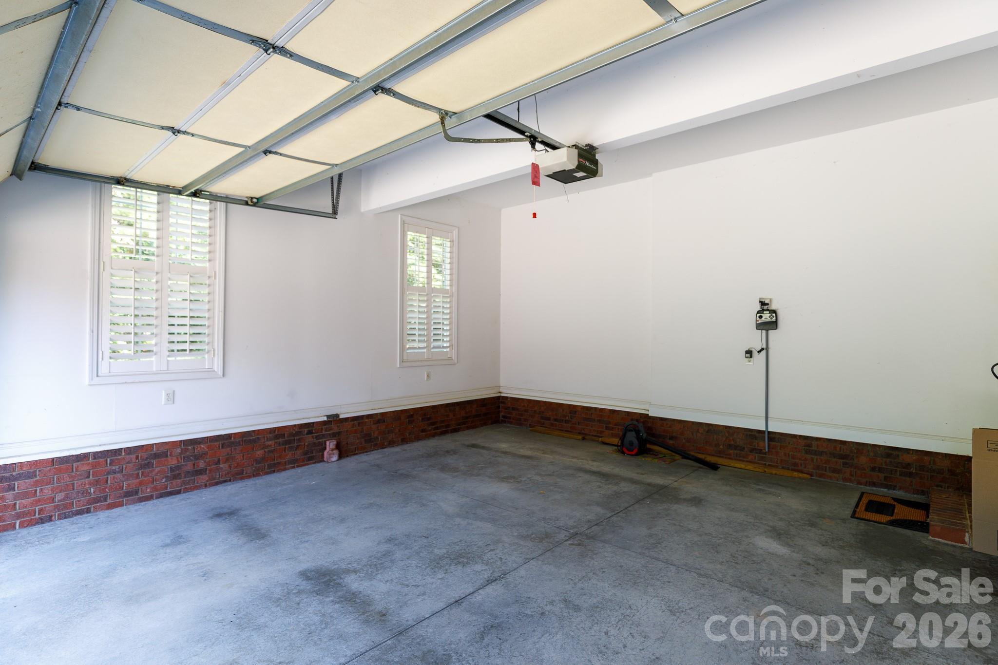 952 Lake Club Drive Property Photo 24