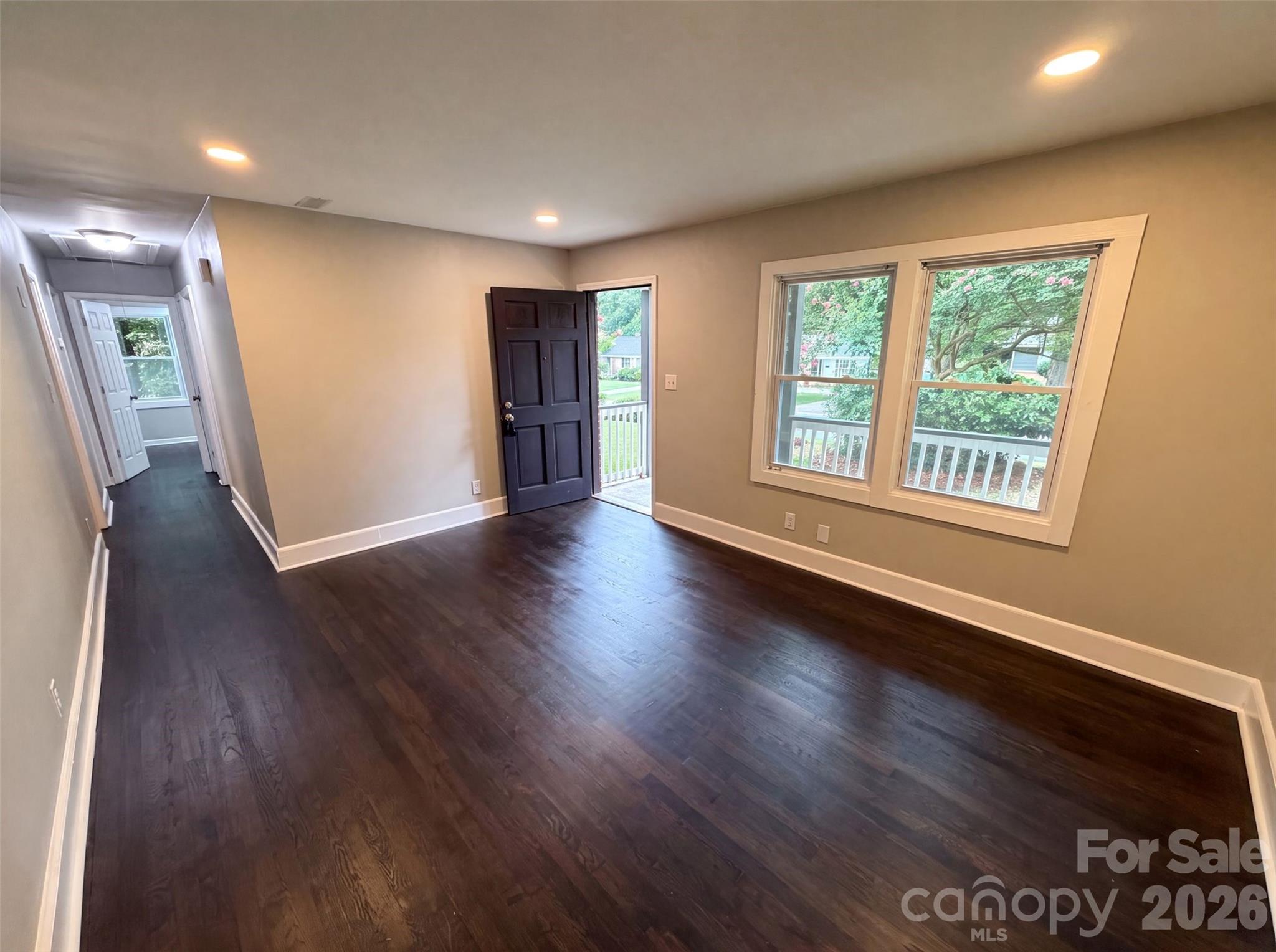 528 Kentbrook Drive Property Photo 7