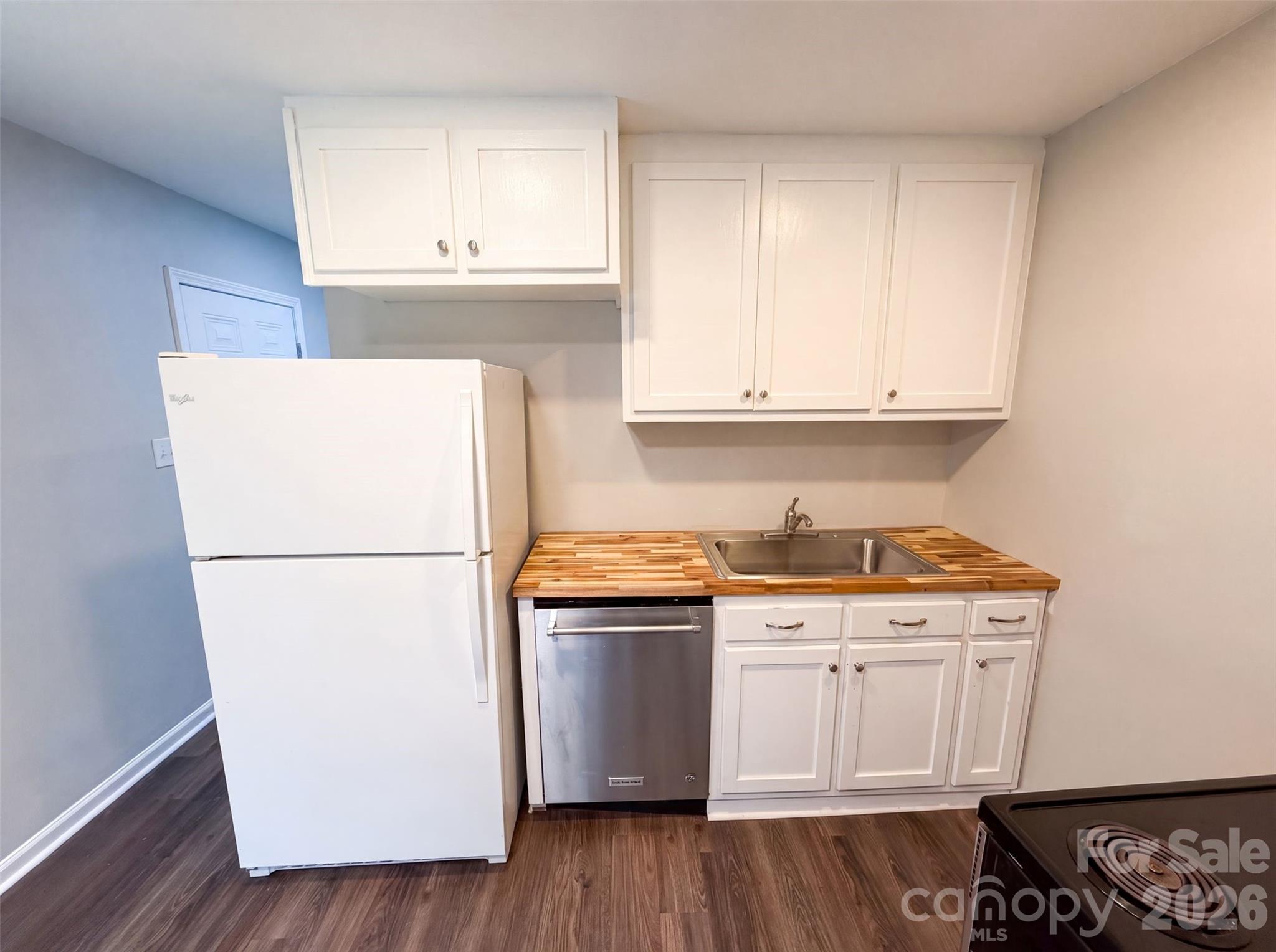 528 Kentbrook Drive Property Photo 8