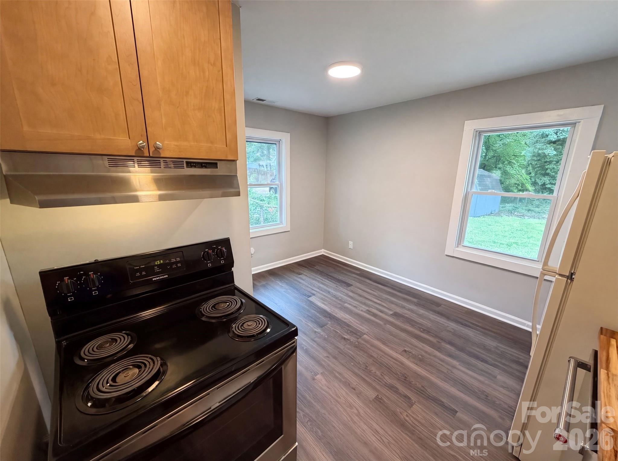 528 Kentbrook Drive Property Photo 9