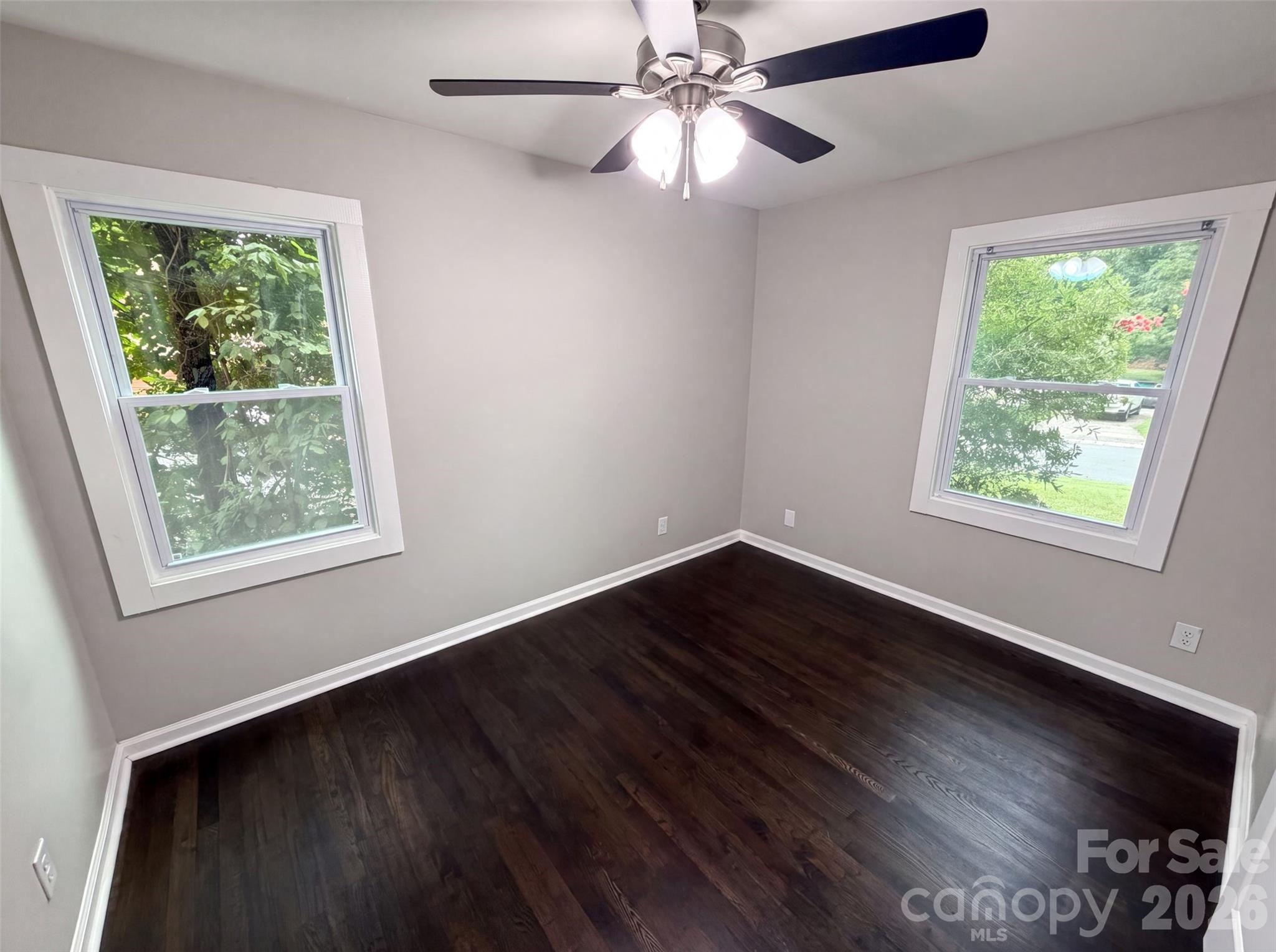 528 Kentbrook Drive Property Photo 10