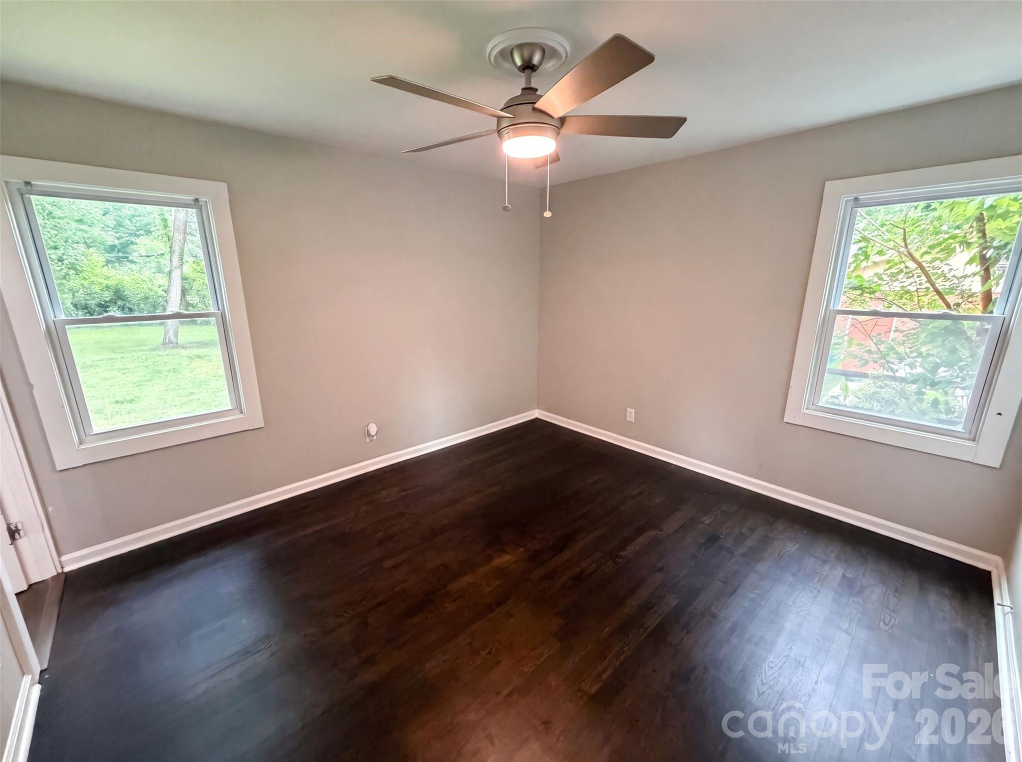 528 Kentbrook Drive Property Photo 11
