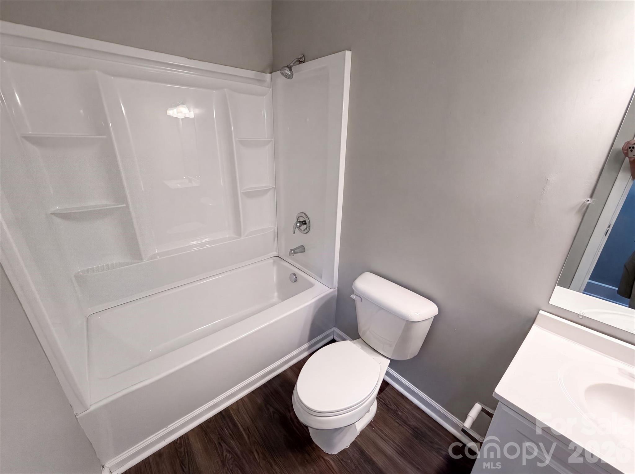 528 Kentbrook Drive Property Photo 13