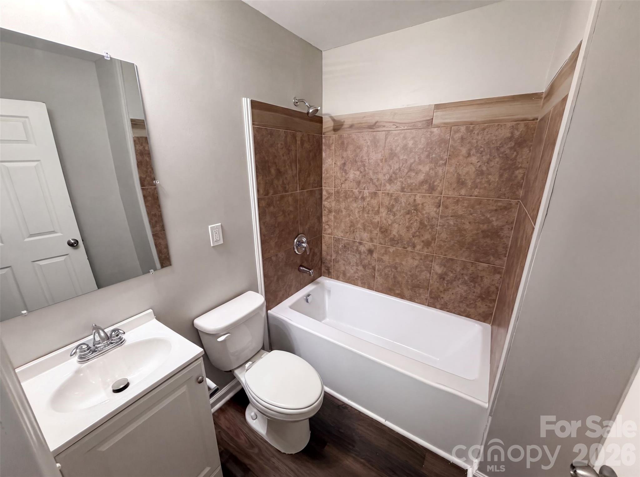 528 Kentbrook Drive Property Photo 15