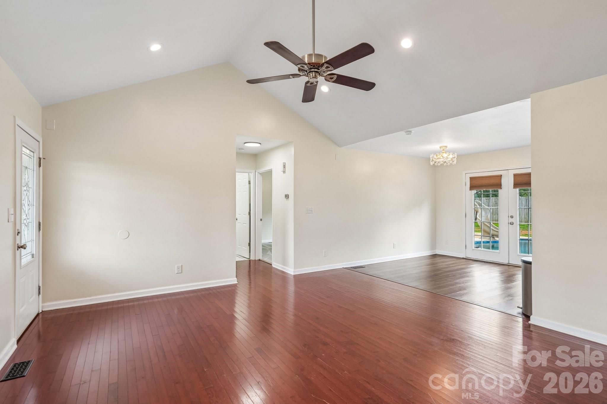 274 Cruse Road Property Photo 8
