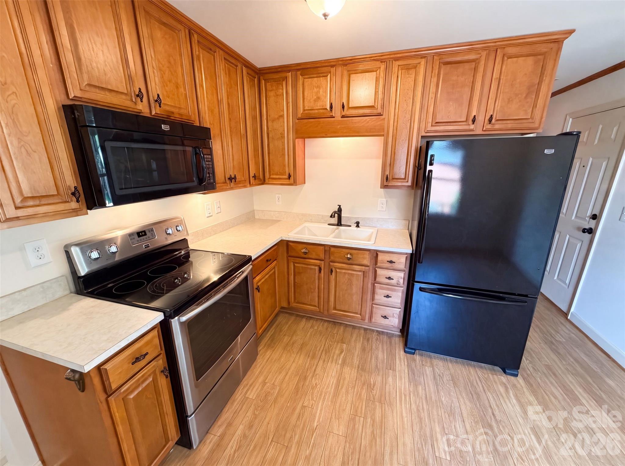 713 Ridgedale Court Property Photo 10