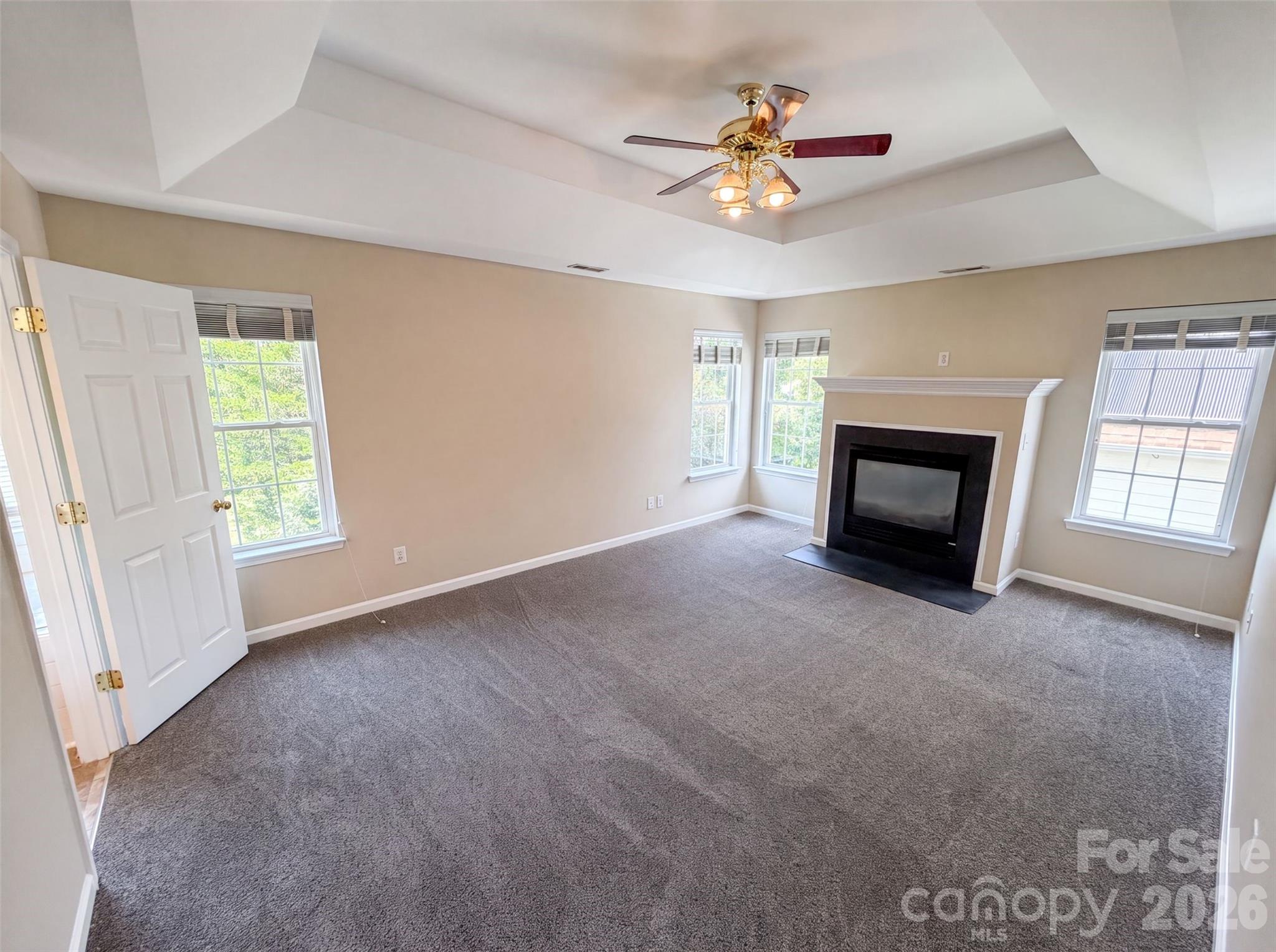 2318 Phlox Court Property Photo 4