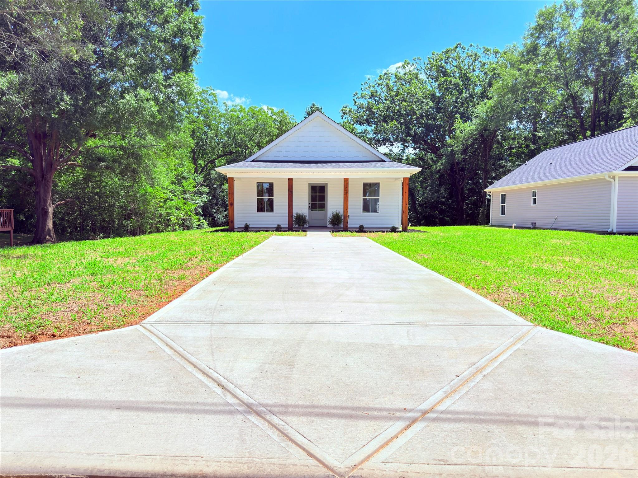 253 Anson Avenue Property Photo 1