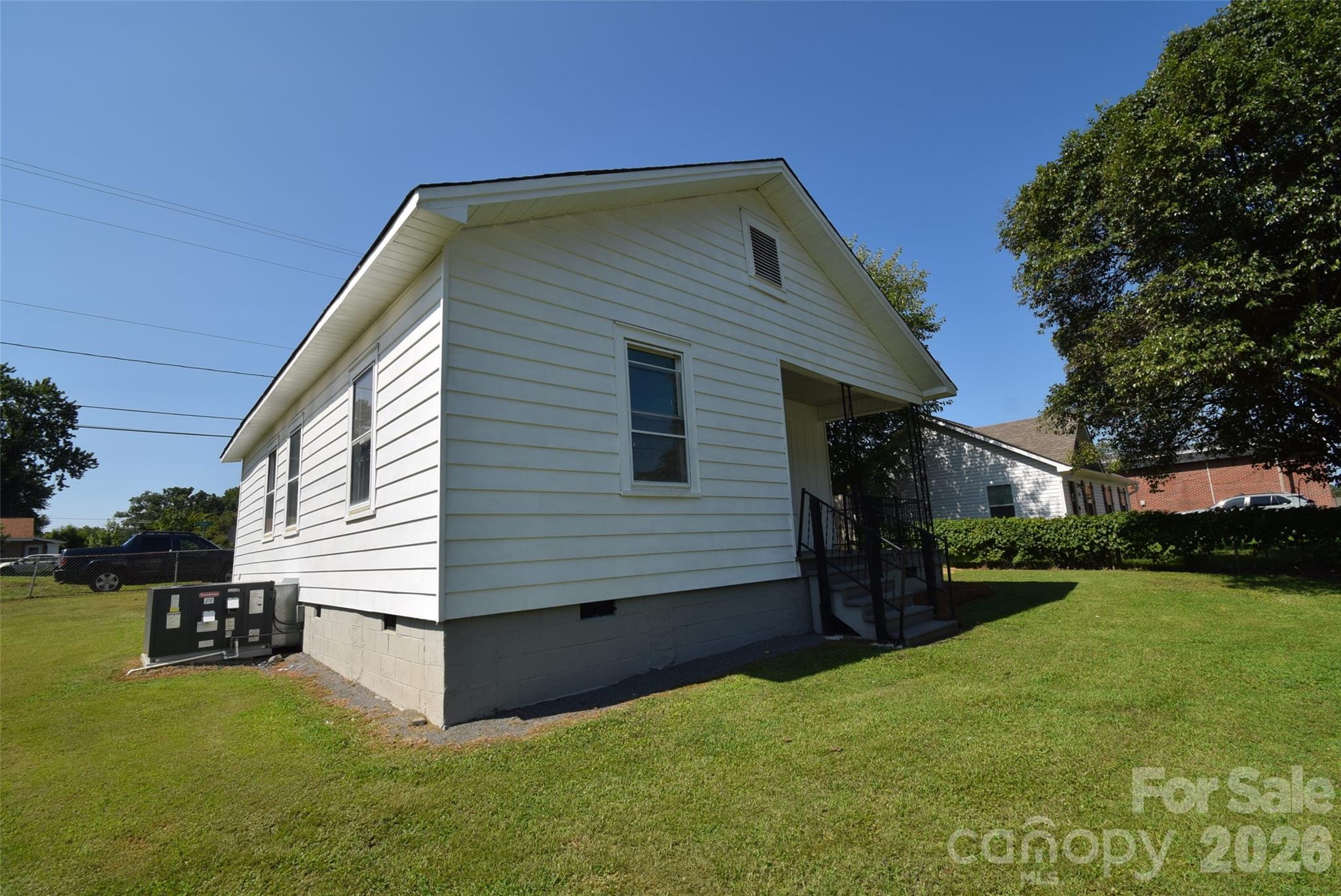 714 A Street Property Photo 3