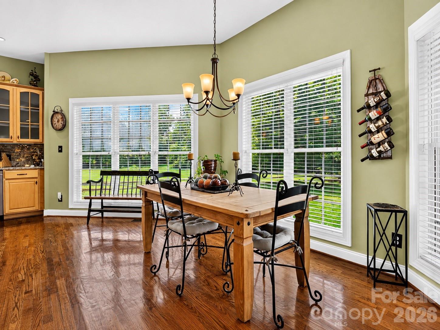 2027 Meadow Run Drive Property Photo 13