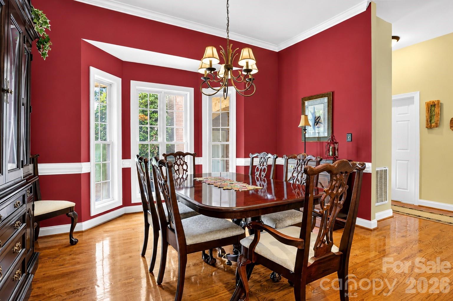 2027 Meadow Run Drive Property Photo 15