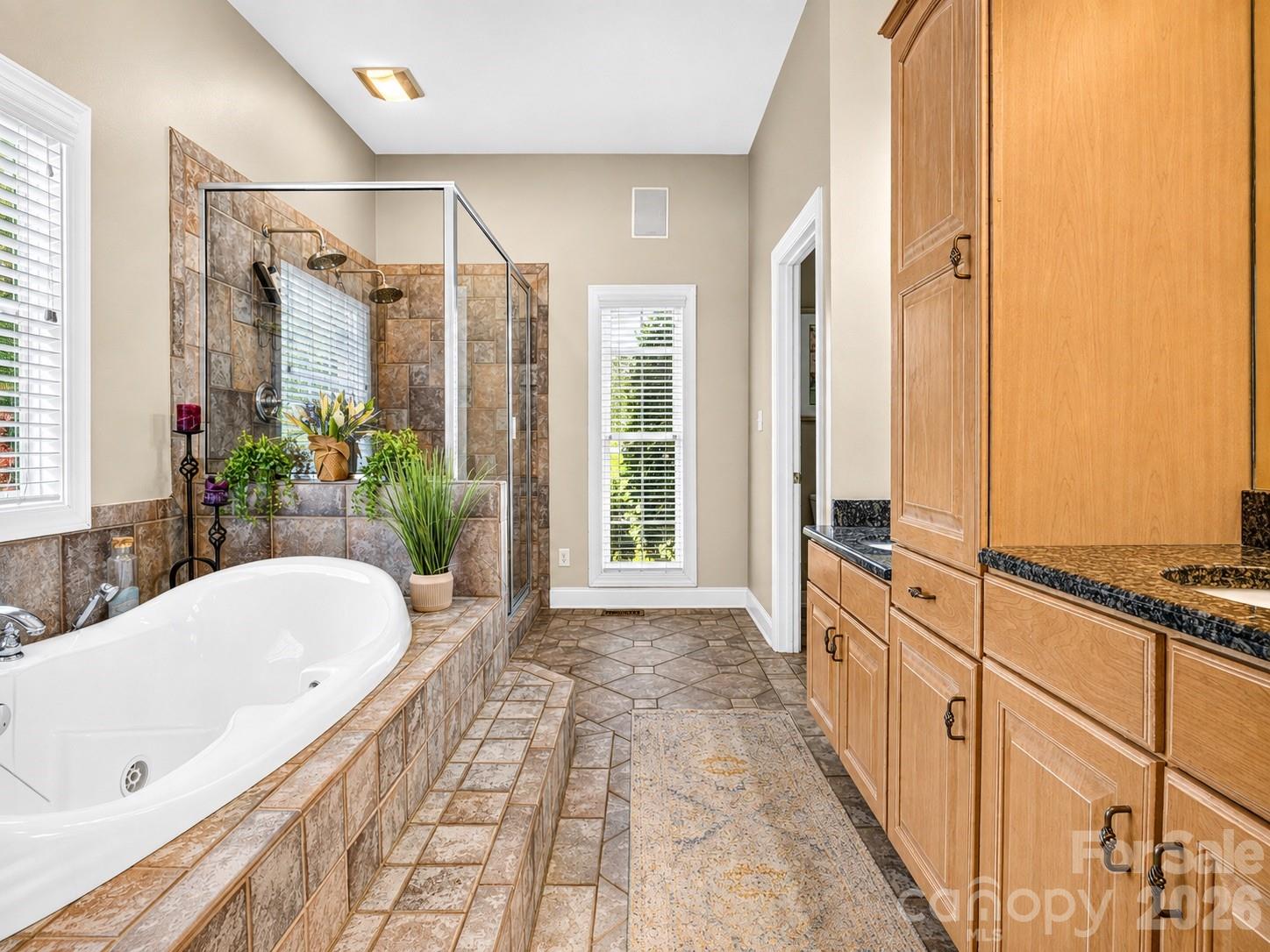 2027 Meadow Run Drive Property Photo 20