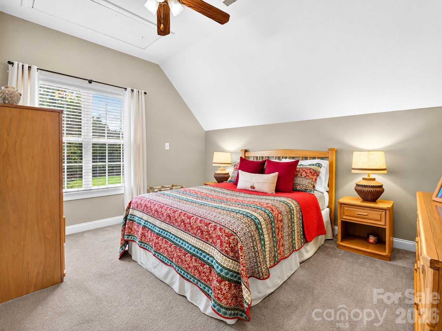 2027 Meadow Run Drive Property Photo 25