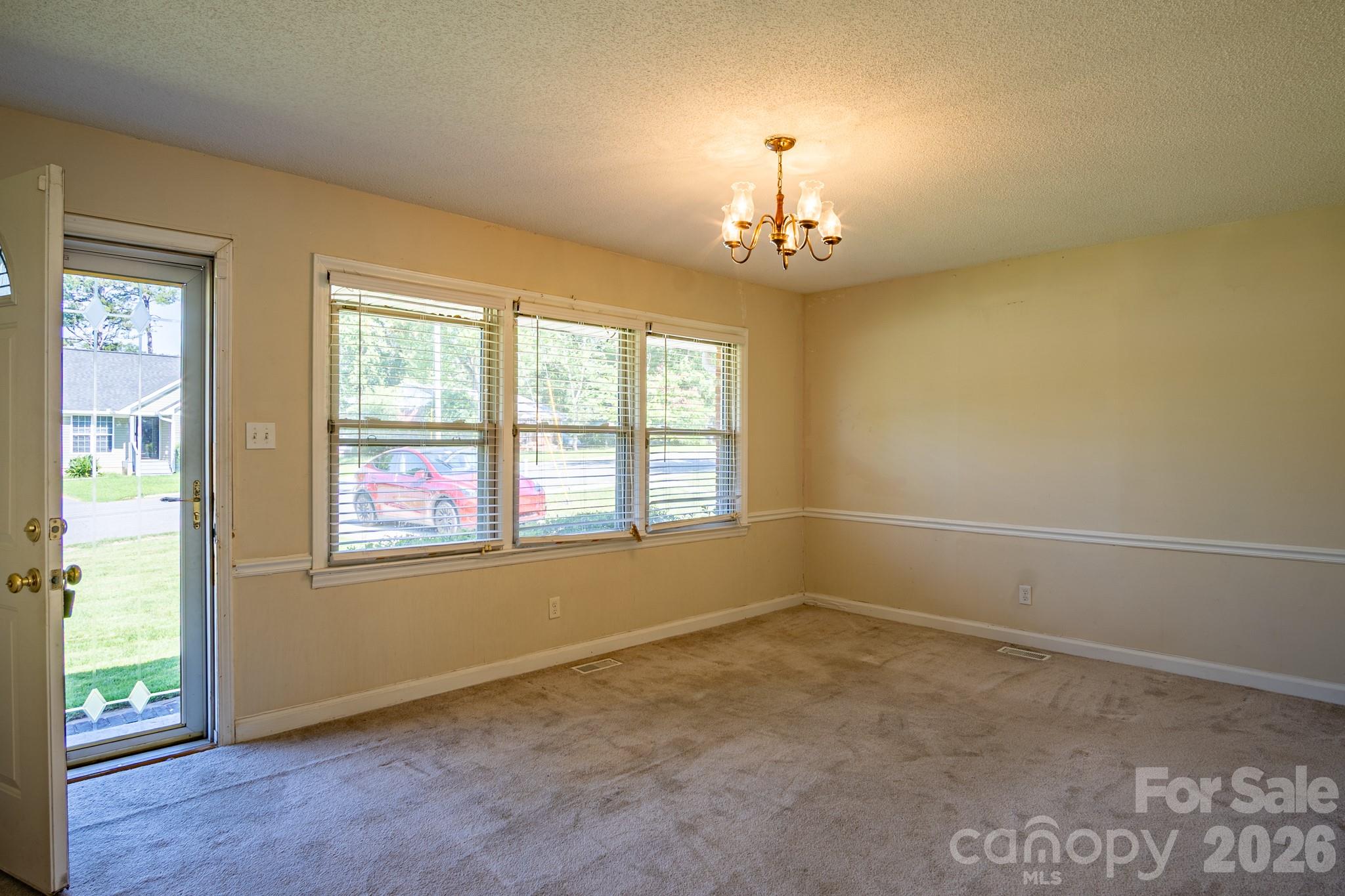 1708 Belmar Drive Property Photo 3