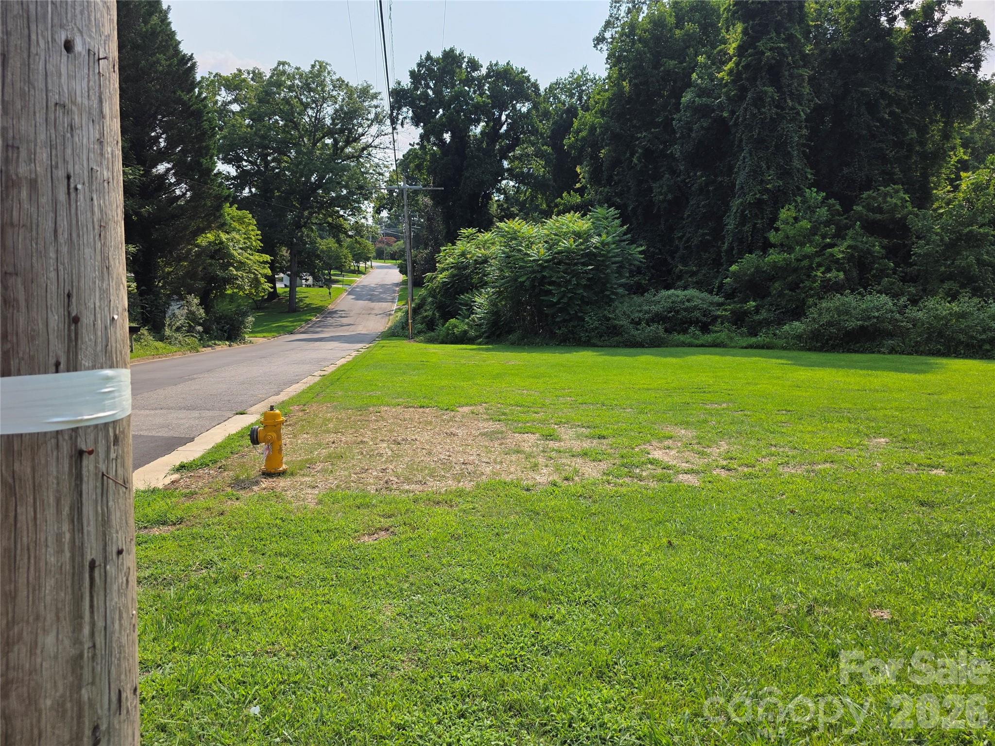 843 Stockton Street Property Photo 6