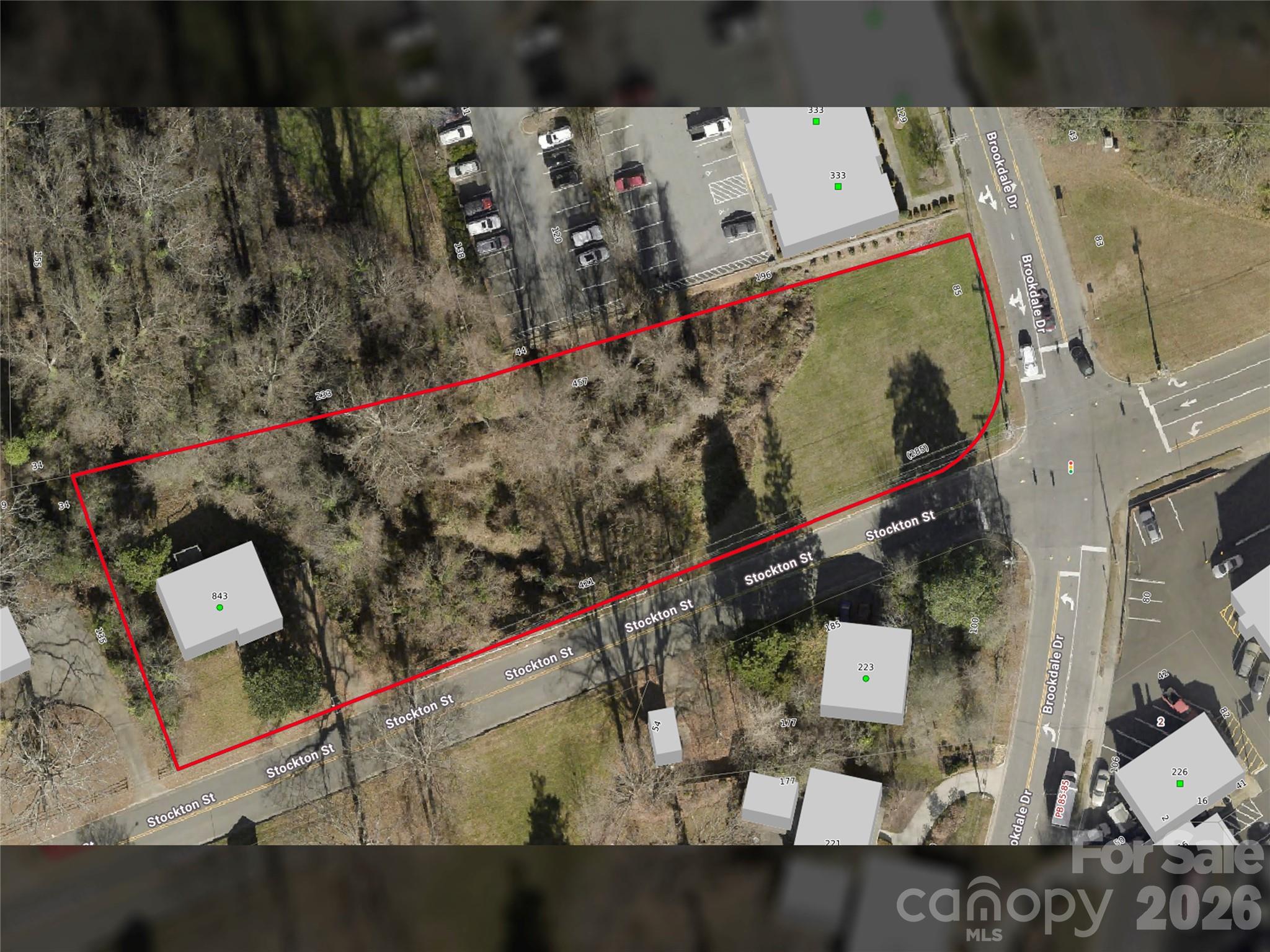 843 Stockton Street Property Photo 8