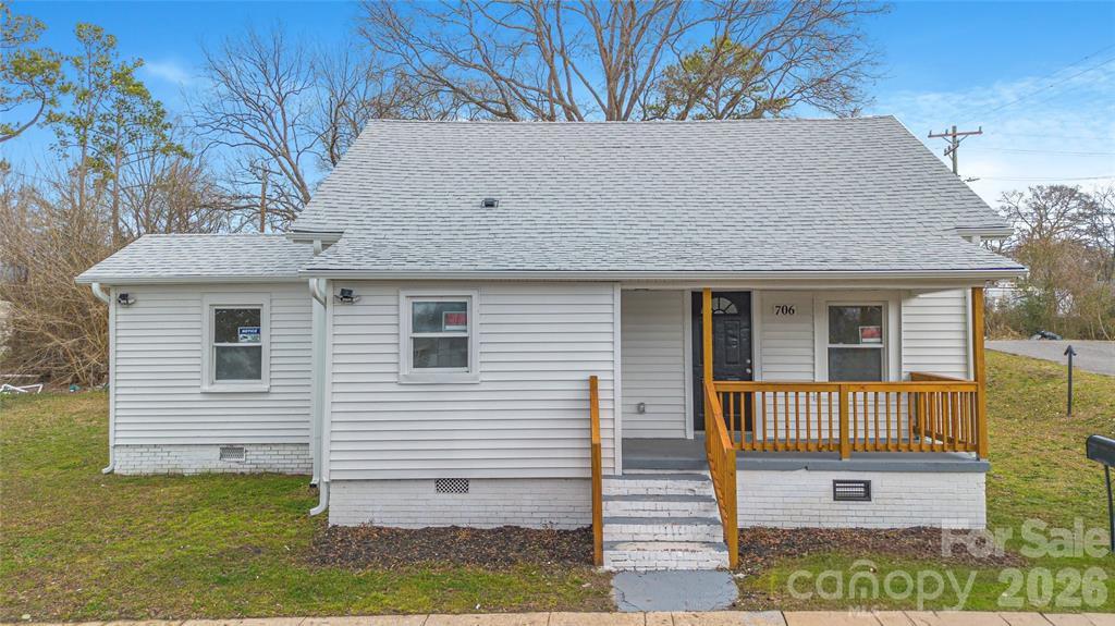 706 Sweeney Street Property Photo 1