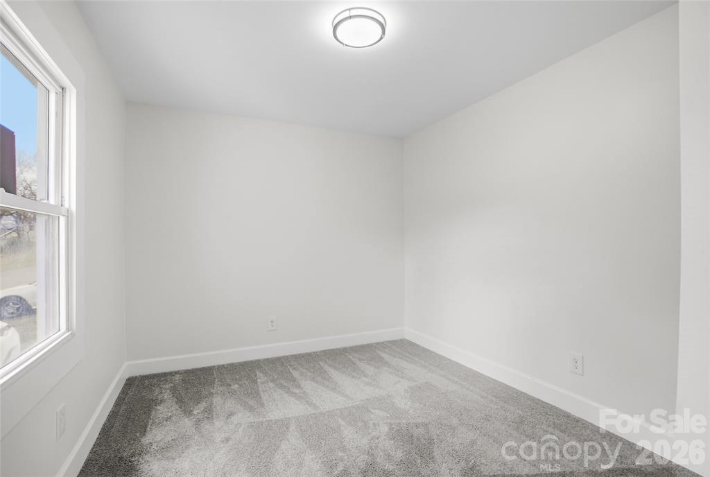 706 Sweeney Street Property Photo 11