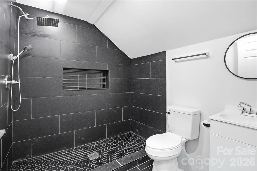 706 Sweeney Street Property Photo 13