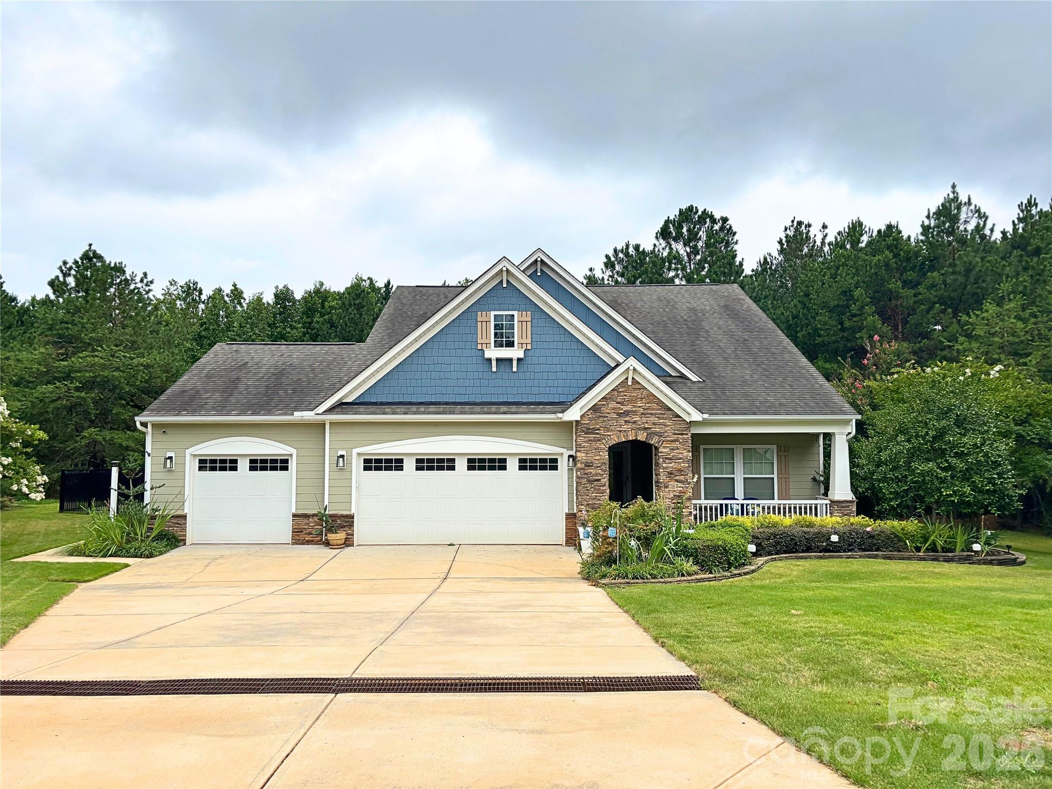 10177 Lakeshore Drive Property Photo 1