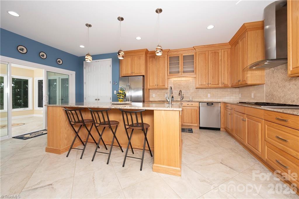 144 Riverside Court Property Photo 29