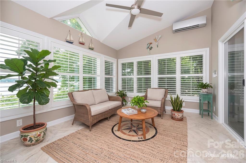 144 Riverside Court Property Photo 31