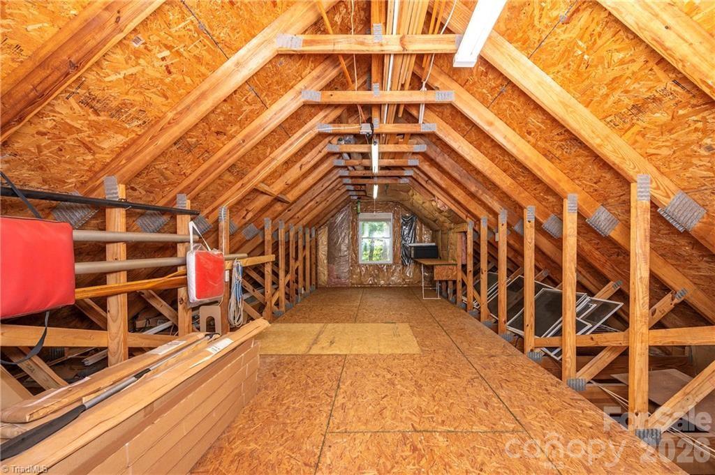 144 Riverside Court Property Photo 46