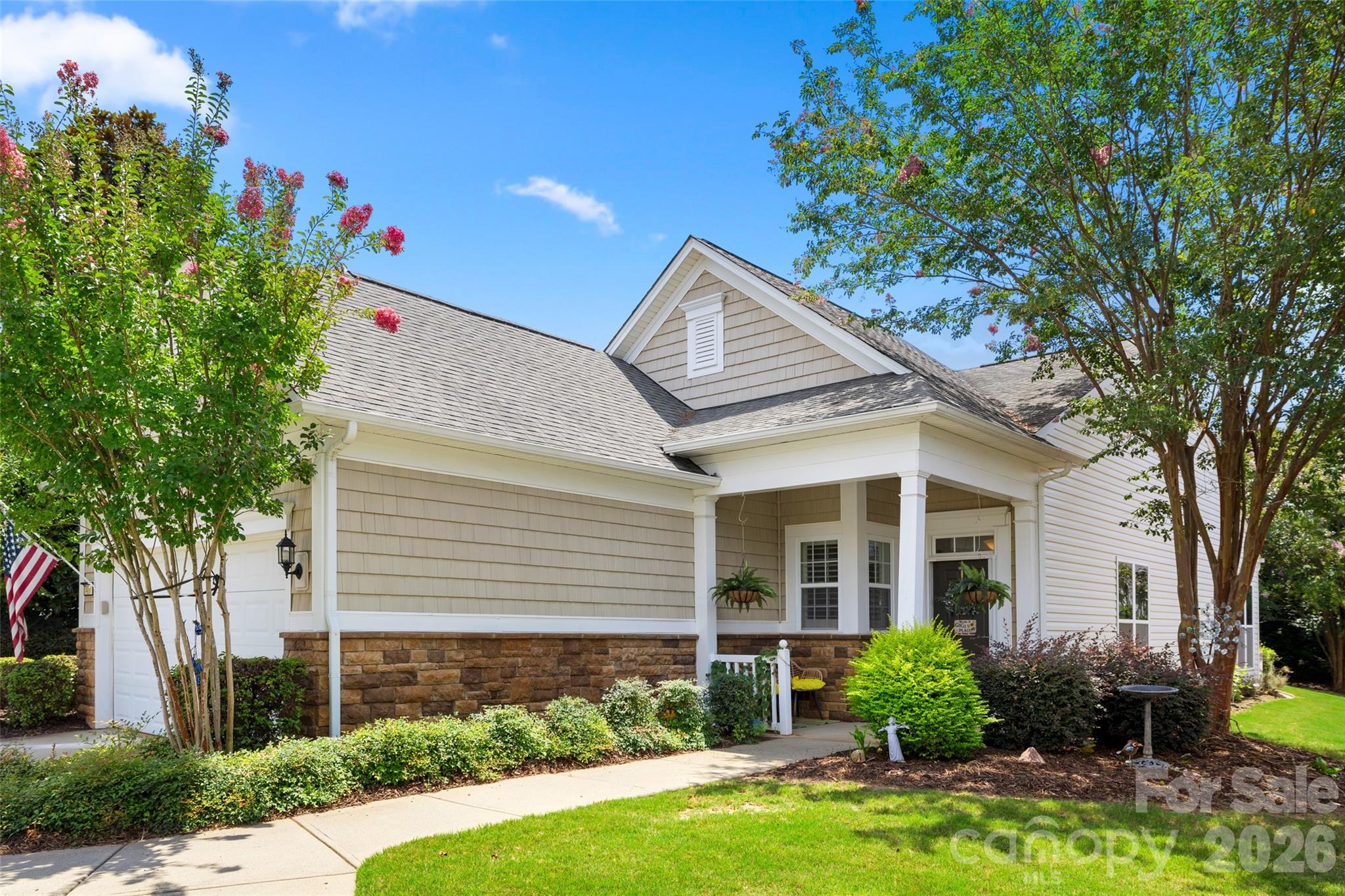 7410 Carolina Jessamine Court Property Photo 2