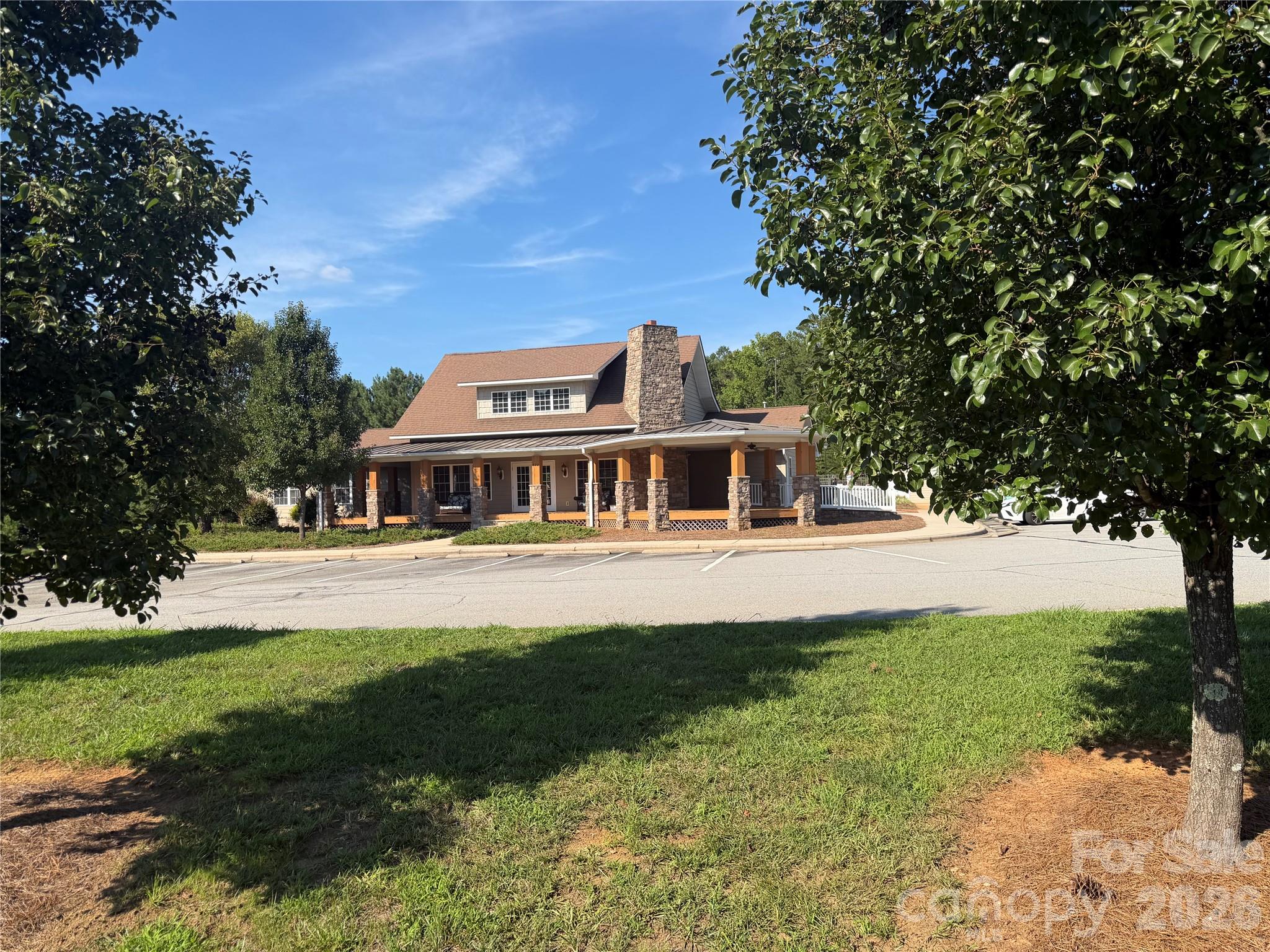621 Sunset Pointe Drive Property Photo 7
