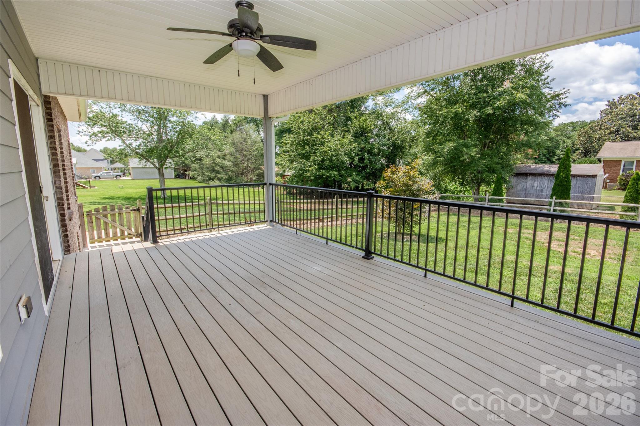 317 Thistle Lane Property Photo 3