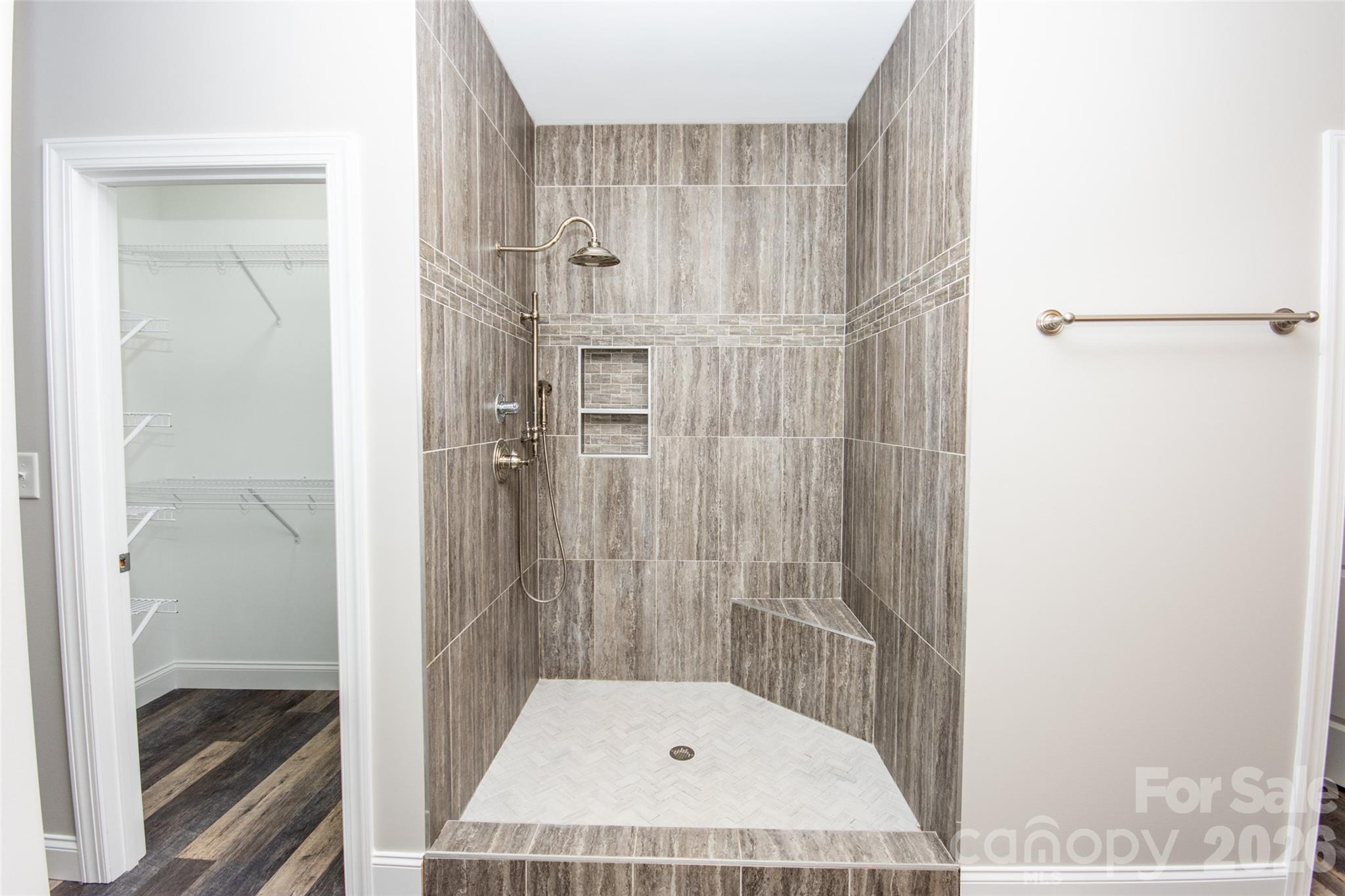 317 Thistle Lane Property Photo 18
