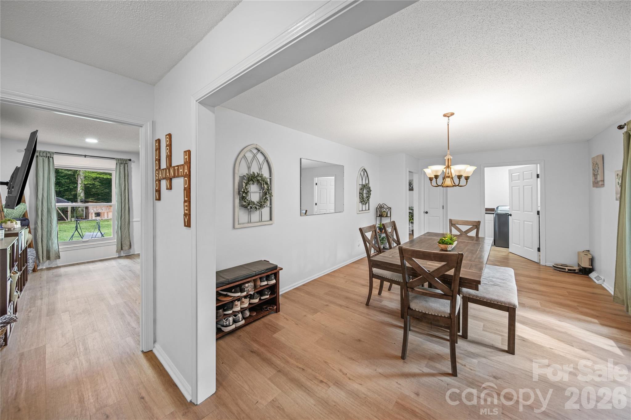 2141 Moonstone Drive Property Photo 3