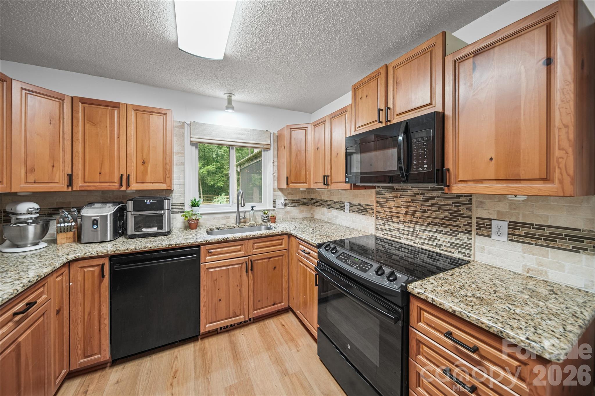 2141 Moonstone Drive Property Photo 8