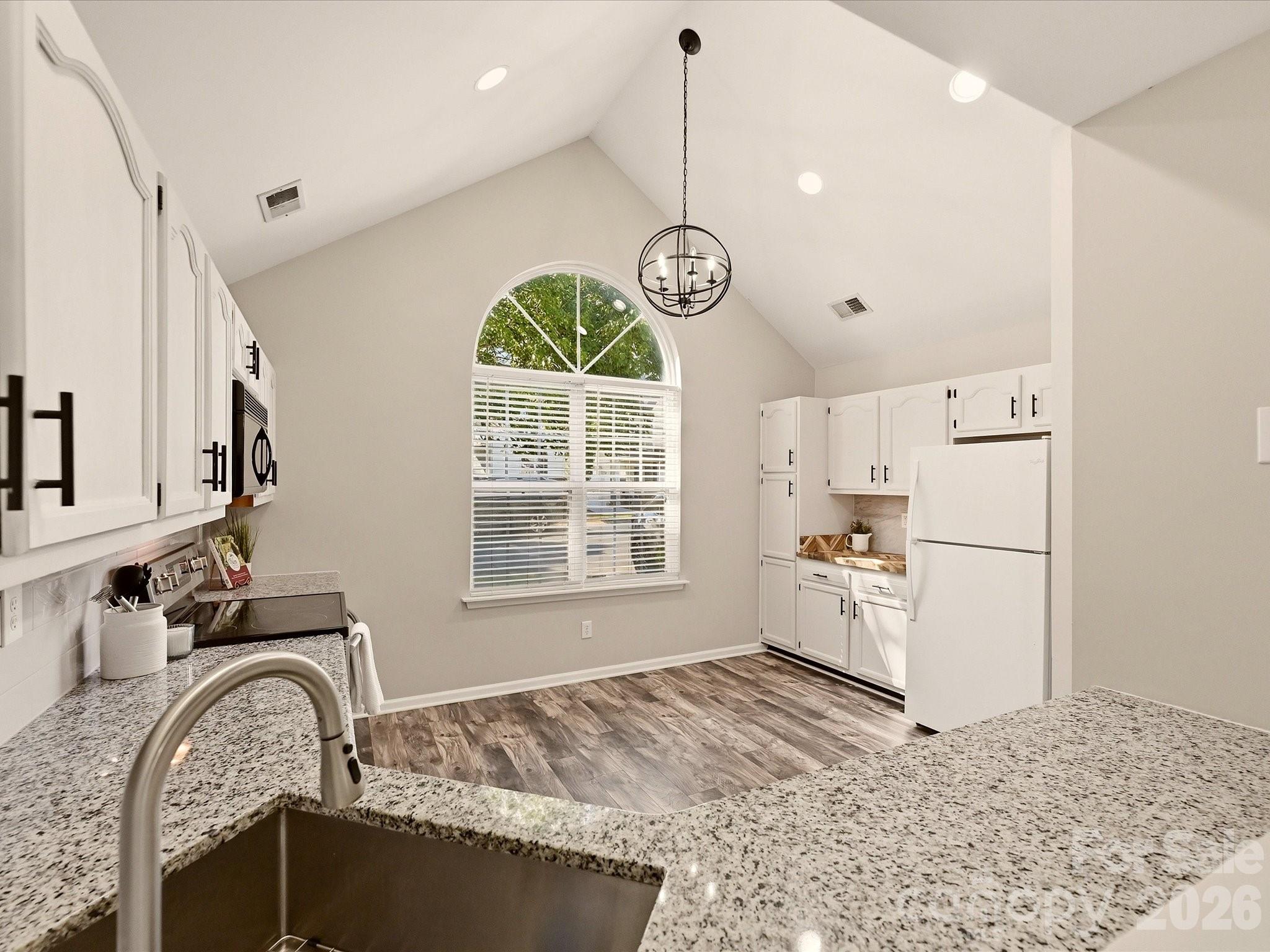 8810 Scotch Heather Way Property Photo 13