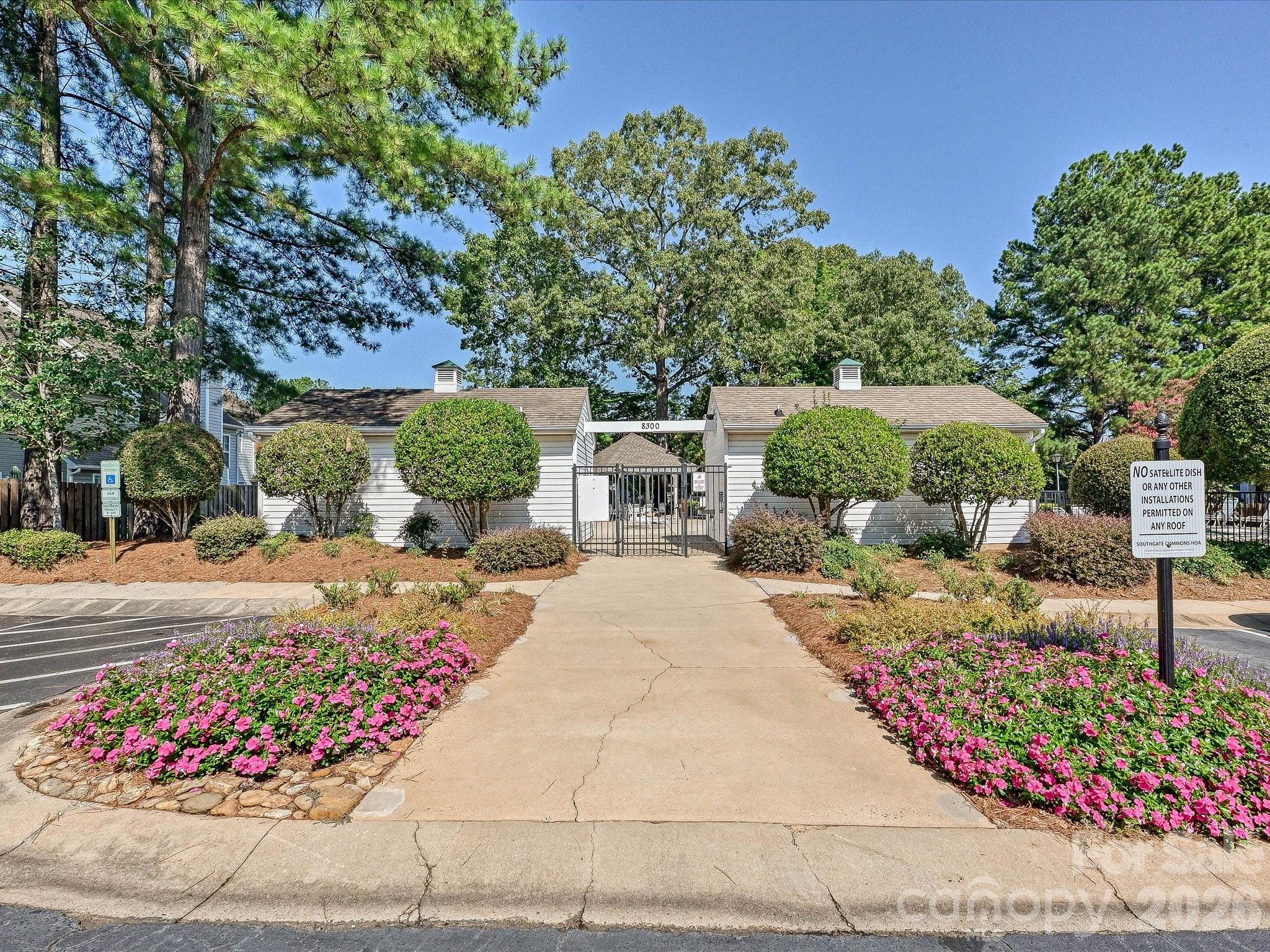 8810 Scotch Heather Way Property Photo 32