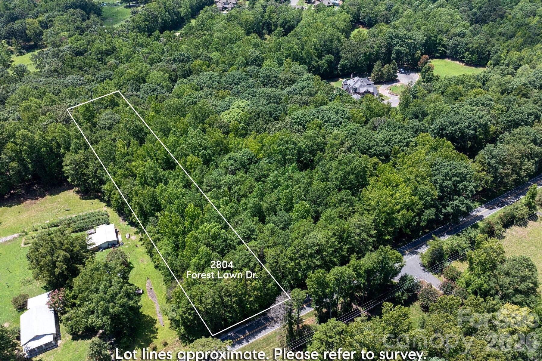 2804 Forest Lawn Drive Property Photo 3